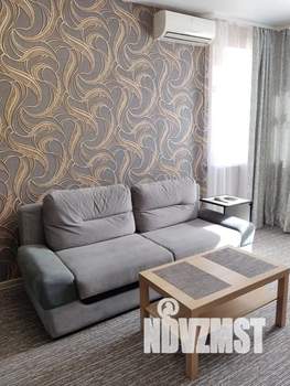 1-к квартира, посуточно, 40м2, 3/6 этаж