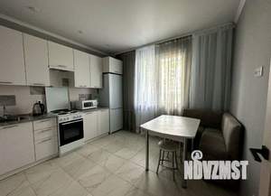 1-к квартира, посуточно, 38м2, 1/1 этаж