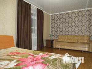 2-к квартира, посуточно, 55м2, 1/1 этаж