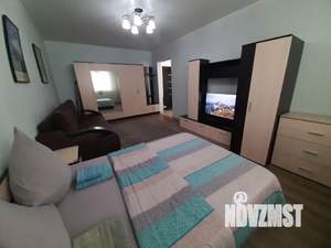 1-к квартира, посуточно, 43м2, 4/10 этаж