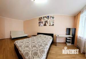 1-к квартира, посуточно, 35м2, 1/9 этаж