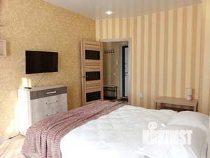 1-к квартира, посуточно, 35м2, 4/18 этаж