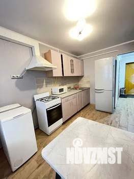 1-к квартира, посуточно, 36м2, 2/9 этаж