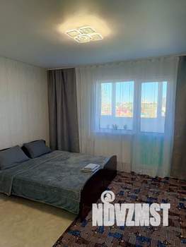 Студия квартира, посуточно, 27м2, 5/18 этаж