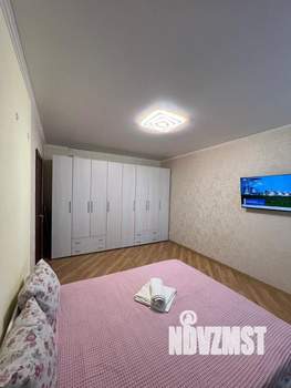 1-к квартира, посуточно, 38м2, 11/17 этаж