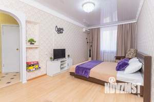 1-к квартира, посуточно, 38м2, 1/1 этаж