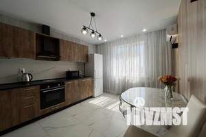 1-к квартира, посуточно, 45м2, 13/16 этаж