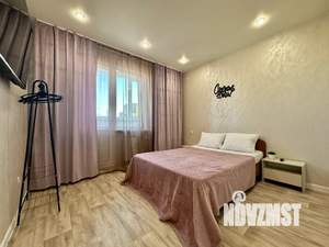 1-к квартира, посуточно, 40м2, 17/17 этаж