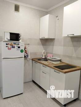 Студия квартира, посуточно, 28м2, 6/17 этаж