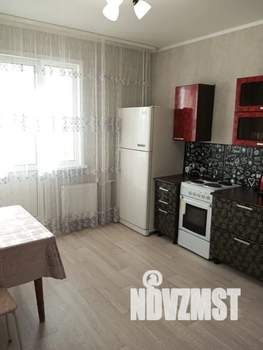 2-к квартира, посуточно, 65м2, 8/17 этаж