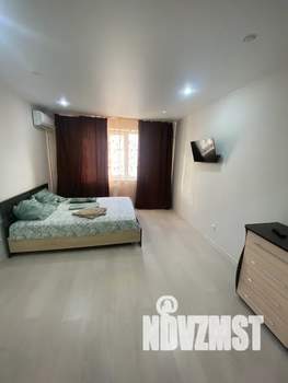 1-к квартира, посуточно, 38м2, 16/24 этаж