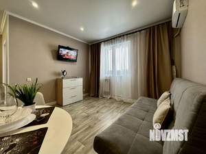 1-к квартира, посуточно, 40м2, 1/1 этаж