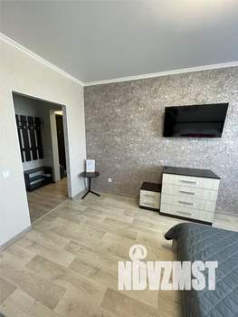 1-к квартира, посуточно, 38м2, 9/17 этаж