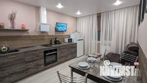 1-к квартира, посуточно, 40м2, 10/17 этаж