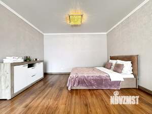 1-к квартира, посуточно, 55м2, 1/1 этаж