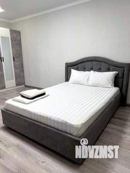 1-к квартира, посуточно, 37м2, 2/17 этаж