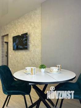 2-к квартира, посуточно, 43м2, 1/1 этаж