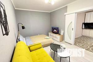 1-к квартира, посуточно, 40м2, 3/17 этаж