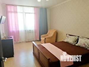 1-к квартира, посуточно, 43м2, 4/17 этаж