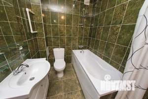 1-к квартира, посуточно, 64м2, 6/8 этаж