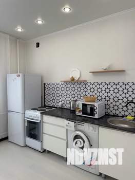 1-к квартира, посуточно, 38м2, 10/18 этаж