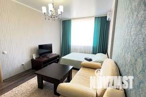 1-к квартира, посуточно, 40м2, 2/17 этаж