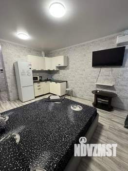 Студия квартира, посуточно, 26м2, 10/17 этаж