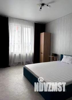 1-к квартира, посуточно, 38м2, 10/18 этаж