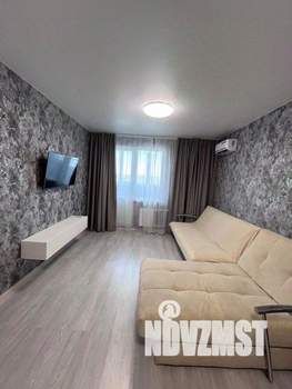 1-к квартира, посуточно, 46м2, 1/1 этаж