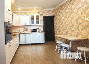 2-к квартира, посуточно, 75м2, 1/1 этаж