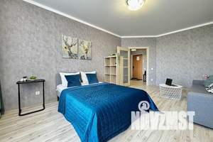 1-к квартира, посуточно, 42м2, 10/17 этаж