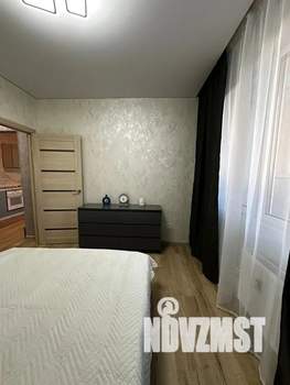 2-к квартира, посуточно, 38м2, 4/17 этаж