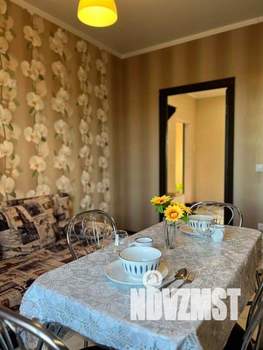 1-к квартира, посуточно, 42м2, 1/1 этаж