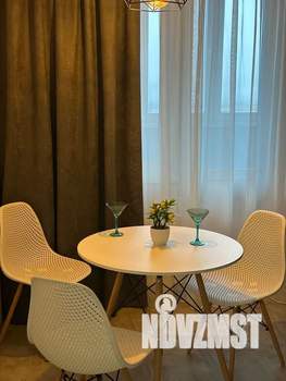 1-к квартира, посуточно, 38м2, 8/17 этаж