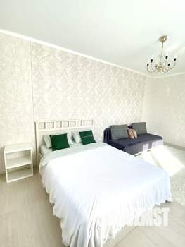1-к квартира, посуточно, 40м2, 6/17 этаж