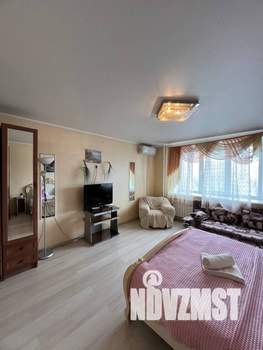 1-к квартира, посуточно, 38м2, 1/1 этаж