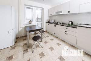 2-к квартира, посуточно, 63м2, 16/18 этаж