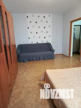 1-к квартира, посуточно, 42м2, 4/16 этаж