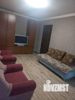 3-к квартира, посуточно, 49м2, 2/5 этаж