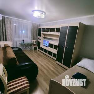 1-к квартира, посуточно, 32м2, 3/5 этаж