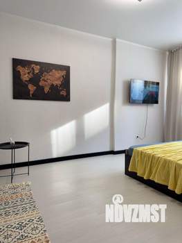 1-к квартира, посуточно, 40м2, 10/18 этаж