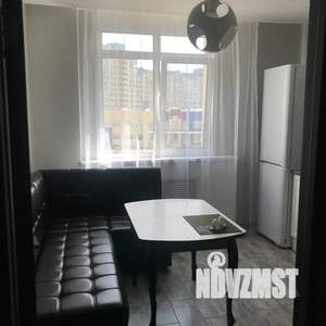 1-к квартира, посуточно, 40м2, 4/10 этаж