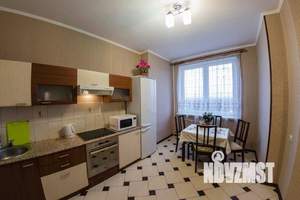 1-к квартира, посуточно, 60м2, 1/1 этаж