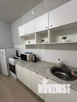 1-к квартира, посуточно, 38м2, 2/13 этаж