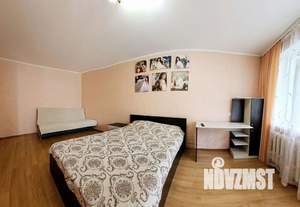 1-к квартира, посуточно, 35м2, 1/9 этаж