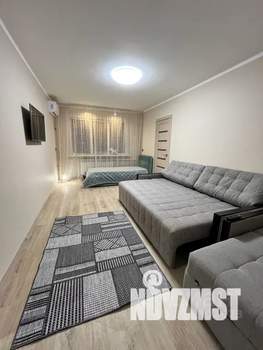 3-к квартира, посуточно, 65м2, 1/5 этаж