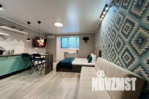 1-к квартира, посуточно, 37м2, 8/17 этаж