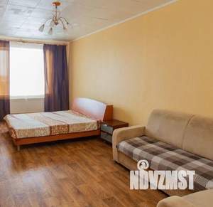 1-к квартира, посуточно, 40м2, 1/10 этаж