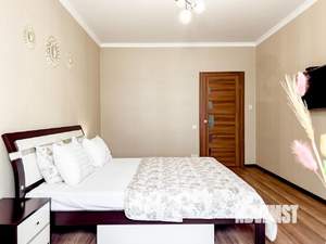 1-к квартира, посуточно, 47м2, 1/1 этаж