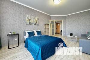 1-к квартира, посуточно, 42м2, 10/17 этаж